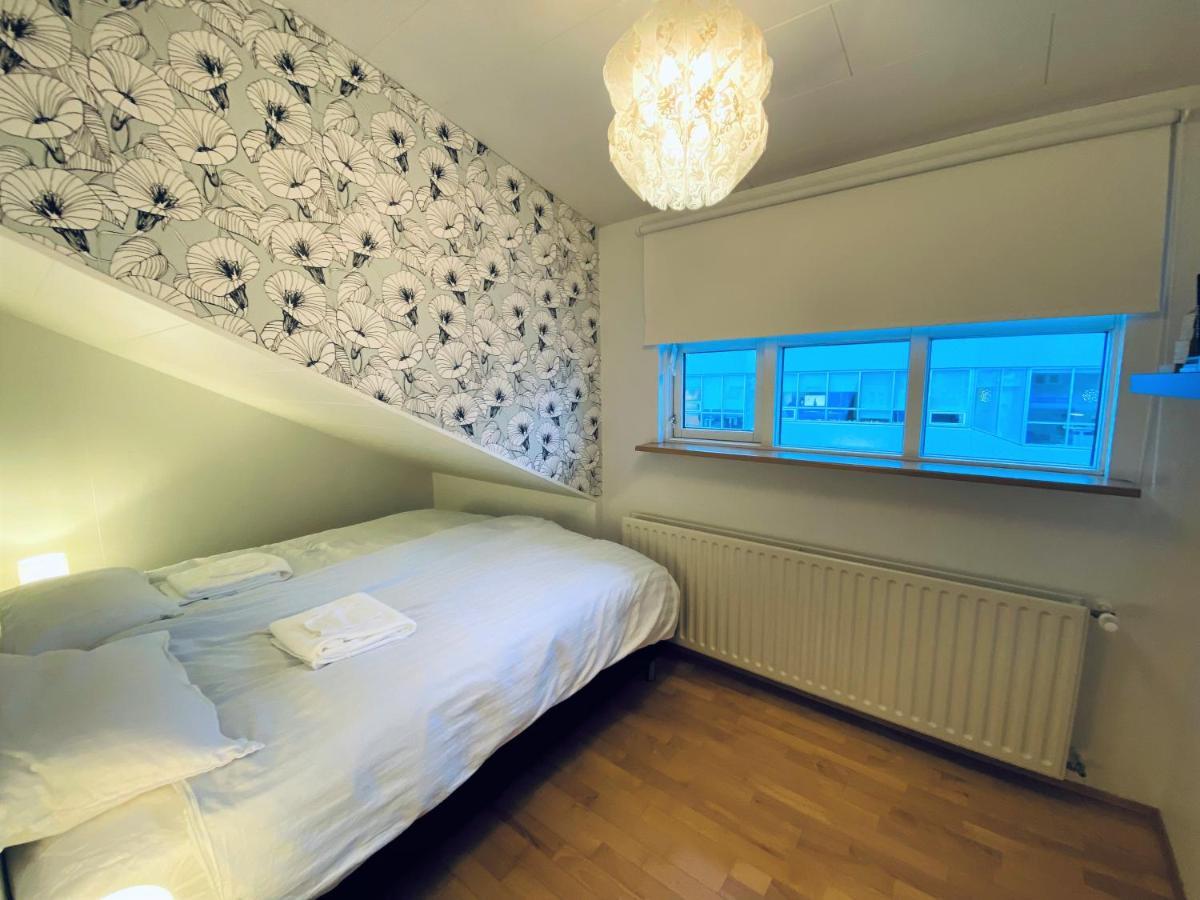 Apartament Penthouse On The Main Street, Town Center Akureyri Zewnętrze zdjęcie